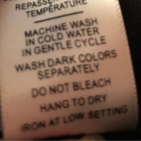 Black and White Flower-print Skirt - Picture 6 of 7